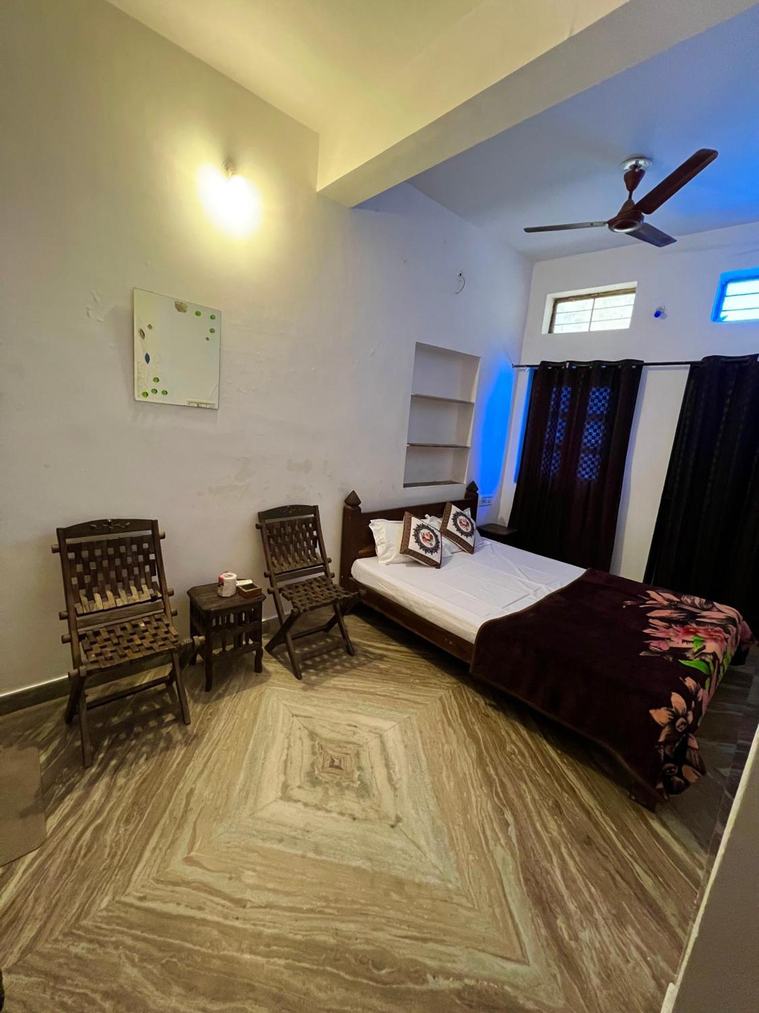 Suri Guest House Pushkar Exterior photo
